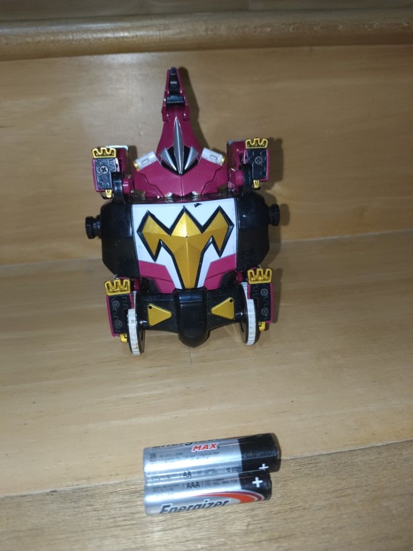 Bandai DX KillerOh toy from the Japanese TV series Bakuryū Sentai ...