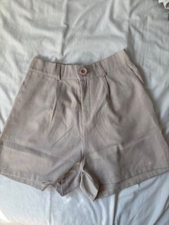 (Category: ) located in . Submitted by meghx8 (Listing ID 1402941726, Image 1). Description: .