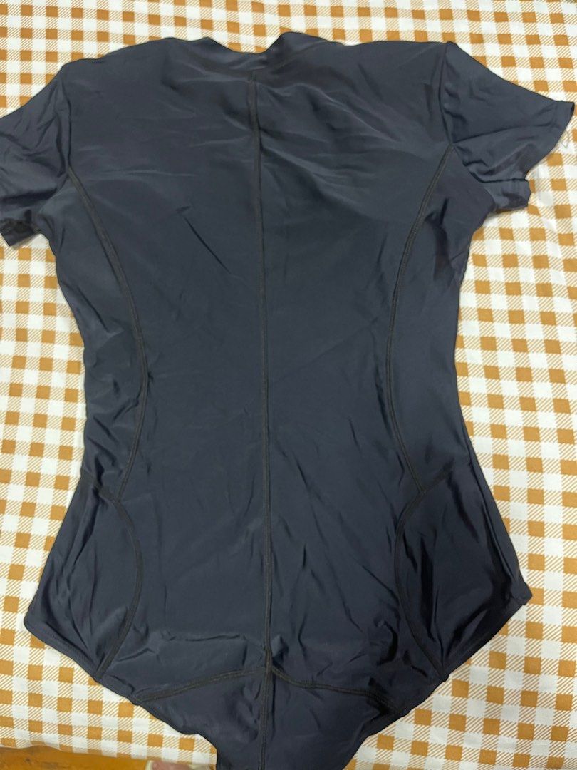 Black Short Sleeve Swimsuit (Category: Bikinis & Swimsuits) located in Cainta. Submitted by llsamson2000 (Listing ID 1403012226, Image 2). Description: .