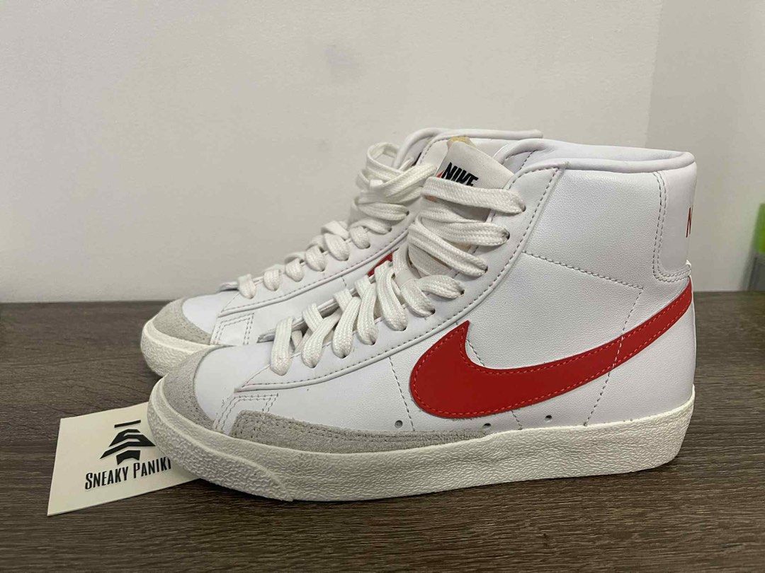 Blazer Mid '77 Vintage White/Picante Red (Category: Sneakers) located in Bacoor. Submitted by sbt19 (Listing ID 1402952888, Image 2). Description: - Womens US 6 - Orginal with box - Used once only Location: Quezon City.