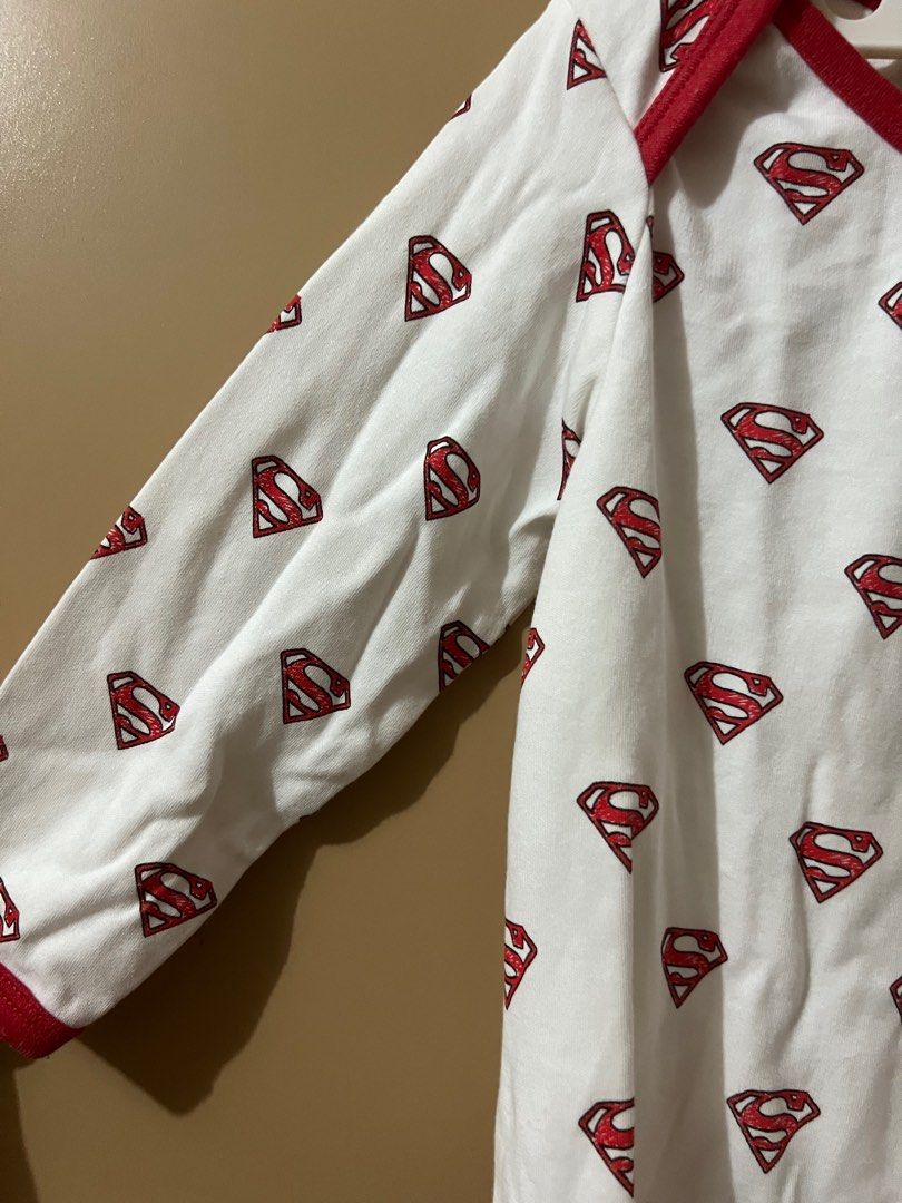 (Brand New) Superman Onesies (Category: Babies & Kids Fashion) located in Manila. Submitted by zz.preloved (Listing ID 1402996602, Image 3). Description: .