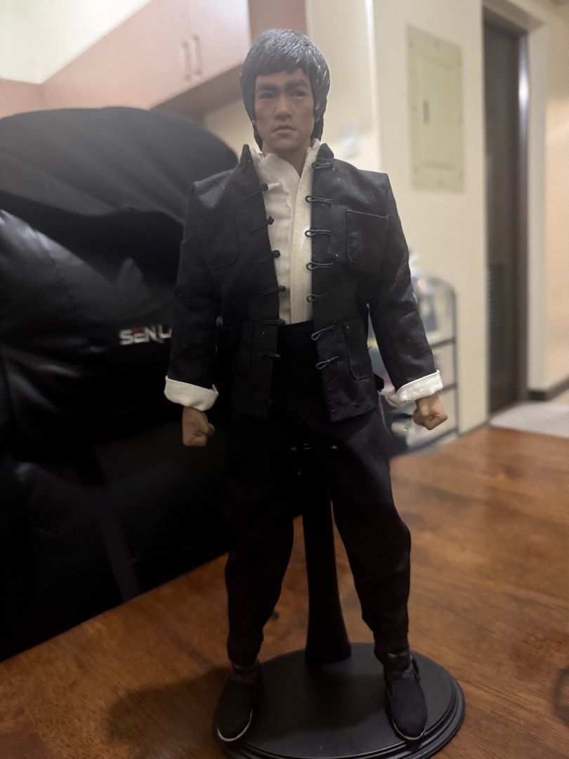 Bruce Lee 1/6 Scale Action Figure (Category: Figurines & Statues) located in Taguig. Submitted by ry.devera (Listing ID 1403029383, Image 2). Description: custom / Kitbash 1/6 Scale figure bruce lee head has moveable eyes with extra set of hands pick up in acacia estates in taguig or lalamove car, you shoulder the fee gcash or bpi payment only.