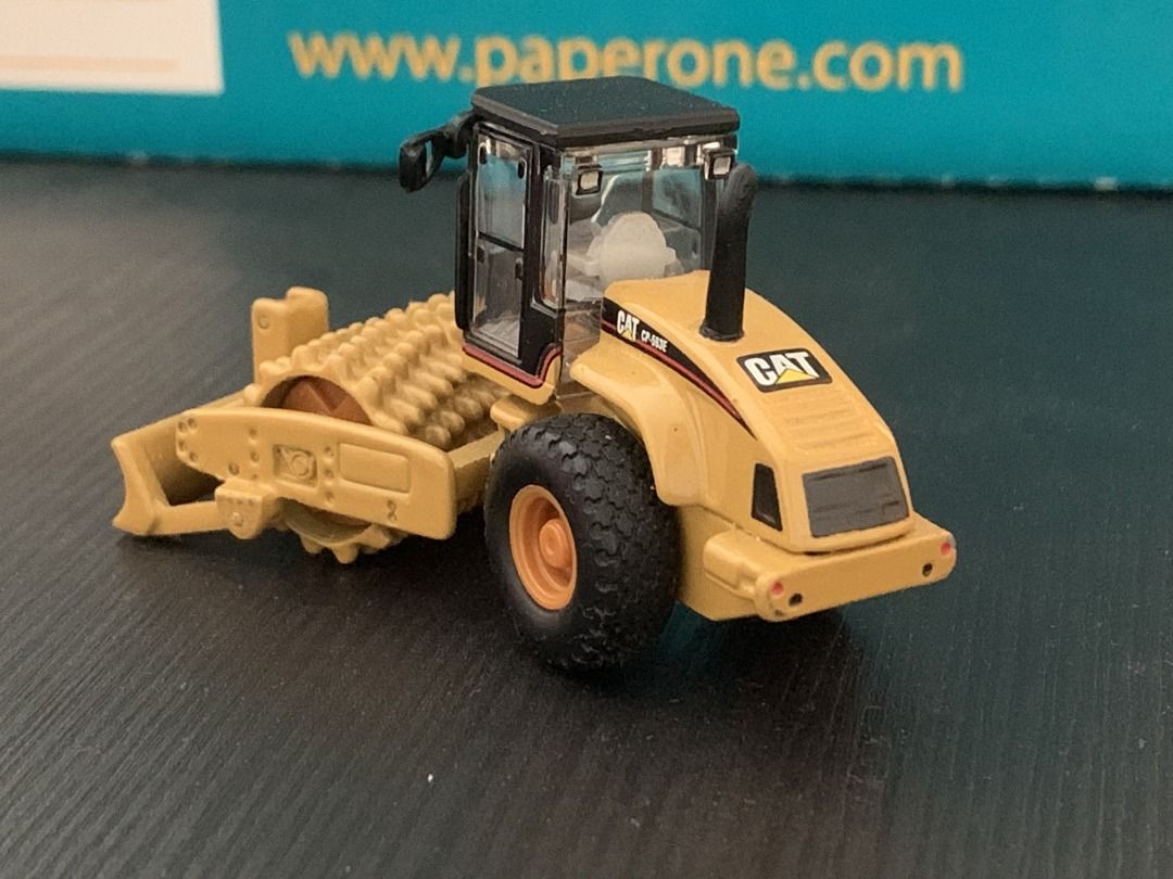 Caterpillar CP-563E Padfoot Drum Compactor, Hobbies & Toys, Toys ...