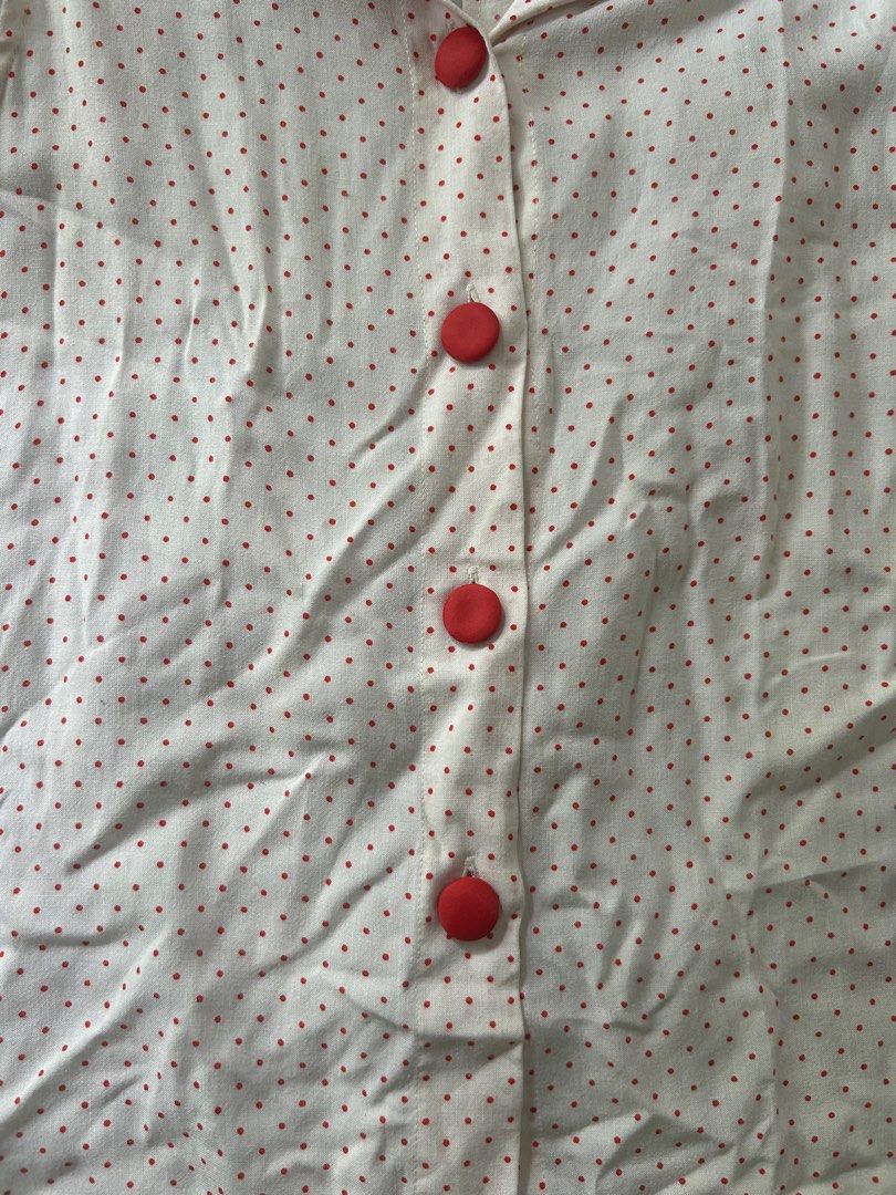 Cotton Linen Button down Retro Polka Dot Sleeveless Top (Category: Sleeveless) located in Quezon City. Submitted by theukayera (Listing ID 1402880273, Image 3). Description: Super presko when worn. For pin up girl outfits! An easy to style staple! No issues. Complete set of buttons, no discoloration. Just needs low heat ironing/steaming. Fits M On hand and ready to ship!.
