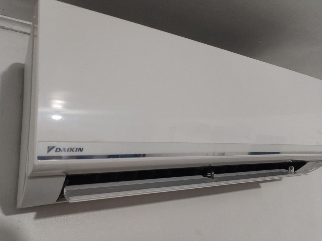 Daikin D-Smart Queen 1.5HP Split Type Inverter Aircon (Category: Air Conditioning and Heating) located in San Jose del Monte. Submitted by neone.electronics (Listing ID 1403003133, Image 2). Description: Daikin 1.5HP Split Type Inverter Aircon (D-Smart Queen) Daikin D-Smart QUEEN Model: FTKC35TVM 1.5HP Split type Inverter Aircon Regularly cleaned In good condition Pick up at San Jose del Monte, Bulacan only. PRICE: 17k ***Buyer will shoulder the 
