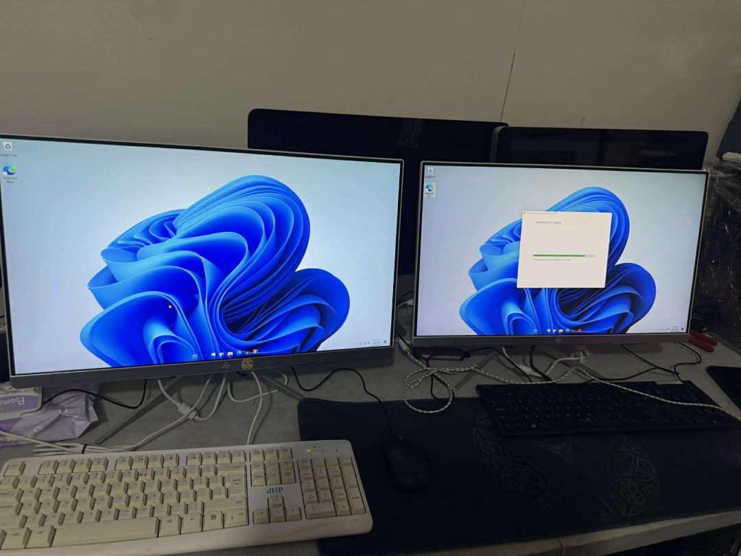 Dhp 24 inches All in One PC (Category: Monitor Screens) located in Manila. Submitted by lhainelovi71994 (Listing ID 1403009218, Image 1). Description: Dhp 24 inches All in One PC I7 7th gen Intel UHD Graphics 630 16gb ram 240gb ssd Windows 11 pro OS Ms office installed Free mouse and keyboard 💸💸 8,300 I7 7th gen Intel UHD Graphics 630 16gb ram 120gb ssd Windows 11 pro OS Ms office installed Free mouse and keyboard 💸 7,800 Location: San Andres 