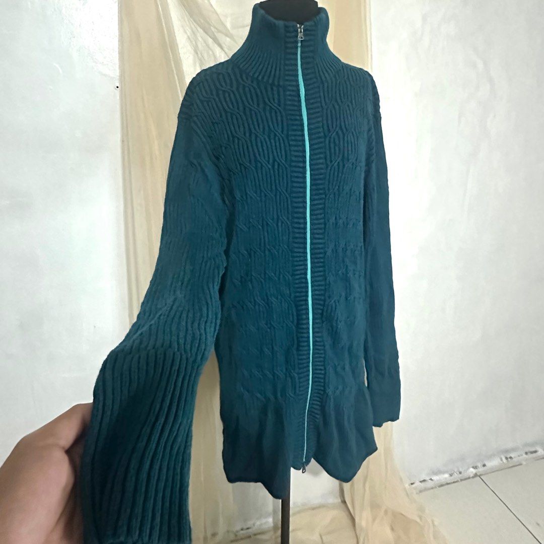 Eddie Bauer Teal Ribbed Cable Knit Full Zip Long Sweater Jacket (Category: Coats, Jackets and Outerwear) located in Caloocan City. Submitted by mamakeito (Listing ID 1402851667, Image 2). Description: Eddie Bauer XL on tag .