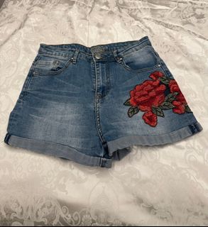(Category: ) located in . Submitted by windmillllll (Listing ID 1402967336, Image 1). Description: .