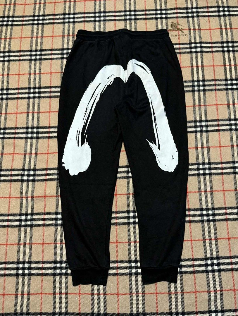 Evisu Jogger Pants (Category: Joggers) located in Cavite. Submitted by markjoseph24866 (Listing ID 1402897940, Image 1). Description: .