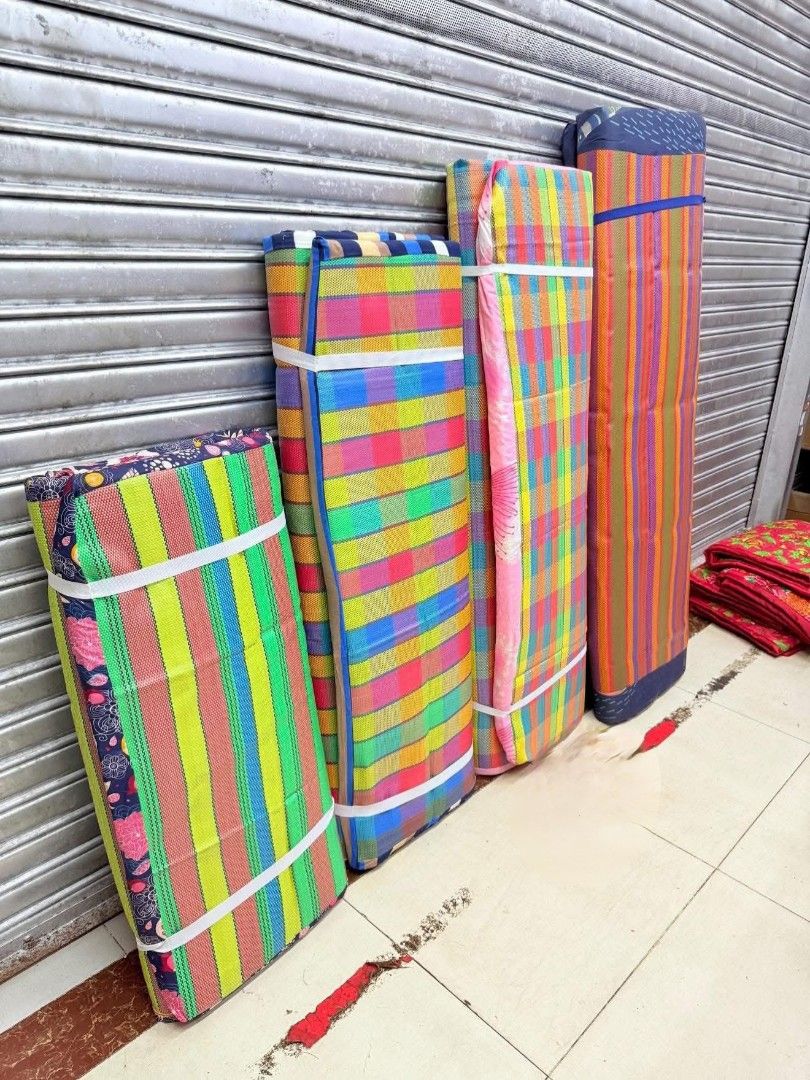 Foam banig (Category: Bed Frames & Mattresses) located in Manila. Submitted by lyfrancois14 (Listing ID 1402910824, Image 2). Description: single 700 double 850 family size 1100.