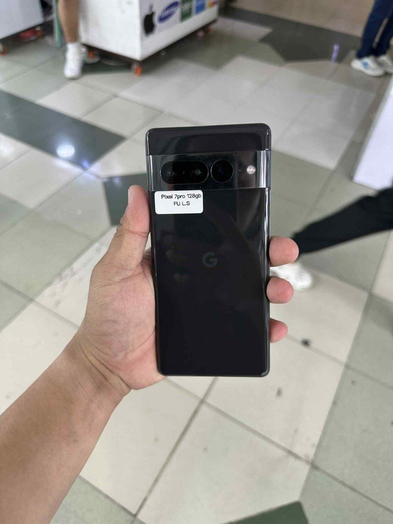 Google pixel 7 Pro 128GB 98% smooth US Variant Openline (Category: Google Pixel) located in San Juan City. Submitted by najihahtelecomshop2018 (Listing ID 1402984339, Image 3). Description: Legit Store | Original unit FOR SALE | TRADE / SWAP ▫️INSTALLMENT thru: 🔸Credit Card (straight / installment) 🔸Ggives / Gcredit + 6% interest 🔸Spay Later + 6% interest (RFS: Buy and Sell any kinds of Gadgets) Description: Google pixel 7 Pro 128GB Openline (