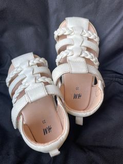 (Category: ) located in . Submitted by yayayusof27 (Listing ID 1402936912, Image 1). Description: .