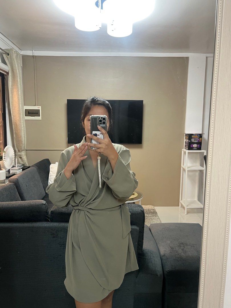 H&M Wrap around dress xl (Category: Dresses) located in Angeles City. Submitted by liamandmommycloset (Listing ID 1402964534, Image 1). Description: .
