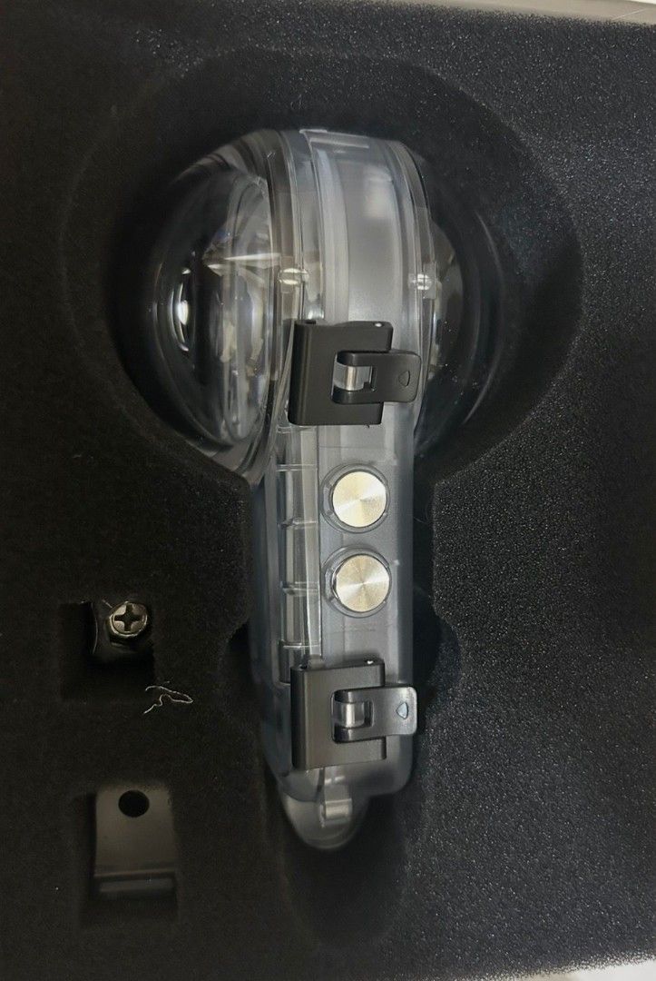 Insta360 X3 Invisible Dive Case (Category: Camera Bags & Carriers) located in Makati City. Submitted by estrellasfashion (Listing ID 1402988768, Image 2). Description: Fully Invisible Dive Case For Insta360 X3 Waterproof Housing Shell 50m Underwater Protector Cover OEM OEM brand, Almost the same as the original 1.Make sure your X3 has firmware v1.0.80 or above 2. Enabled Dive Case Mode on X3 3. Make sure update the app and Studio to the latest ve