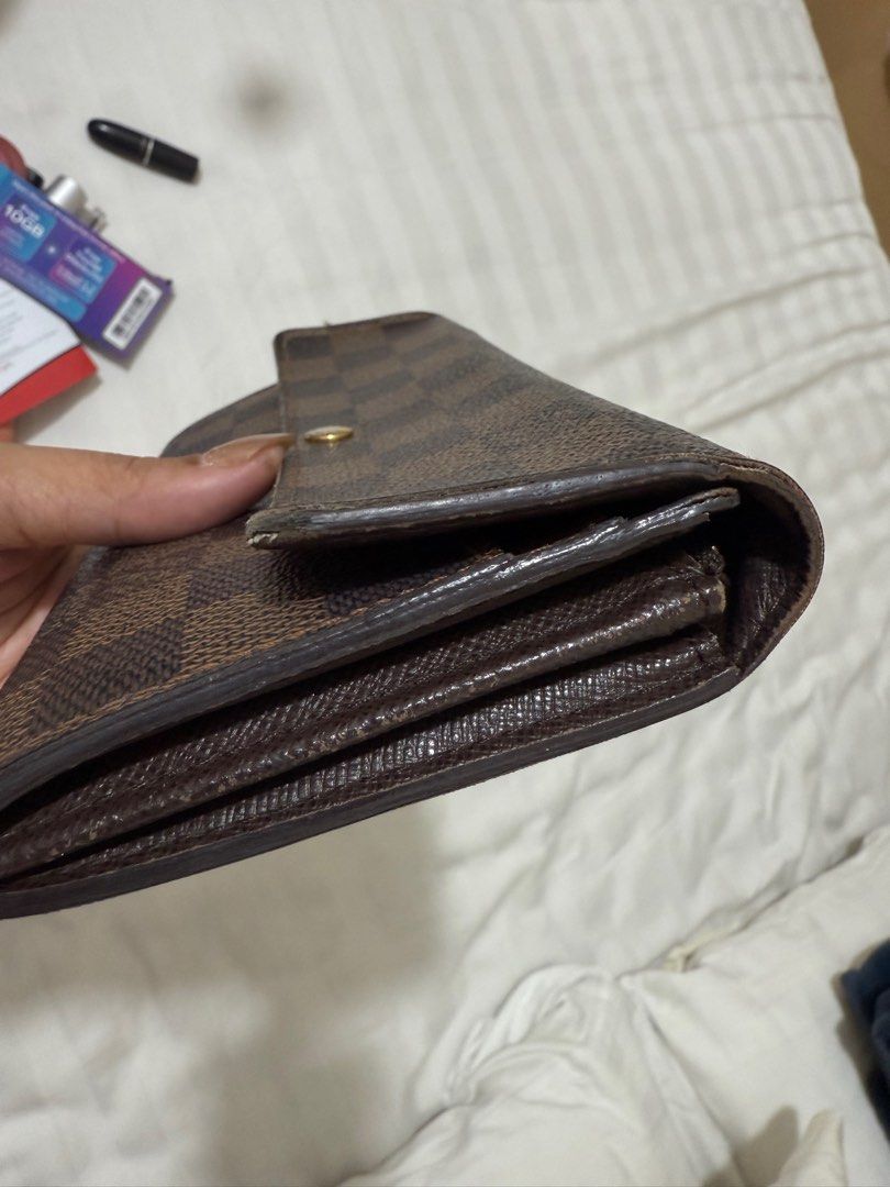 LV wallet (Category: Luxury Bags & Wallets) located in Quezon City. Submitted by MJ_declutters (Listing ID 1402883339, Image 2). Description: pre-loved 101% authentic with box and dust bag.