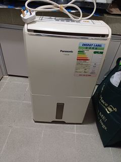 （分類：）位於 。 由 22444 提交（商品編號 1402855228，圖片 1）。簡介： 。