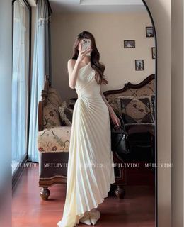 (Category: ) located in . Submitted by showerinclothes (Listing ID 1402936479, Image 1). Description: .