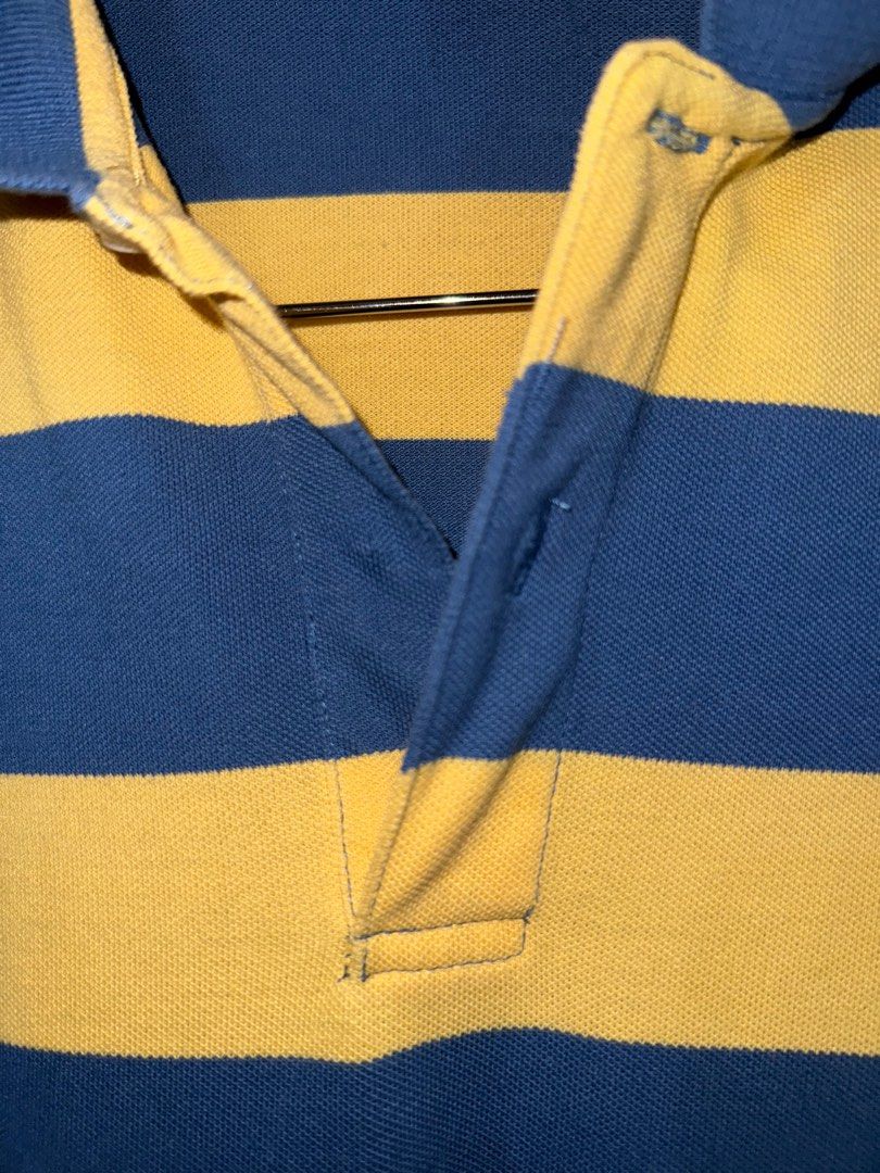 Portside Original Striped Polo Shirt - Large (Category: Tshirts & Polo Shirts ) located in Hermosa. Submitted by xonarchive (Listing ID 1402906373, Image 3). Description: - Portside Original polo shirt - Classic blue and yellow striped design - Collared neckline with three-button placket - Size: Large - Condition: Good.