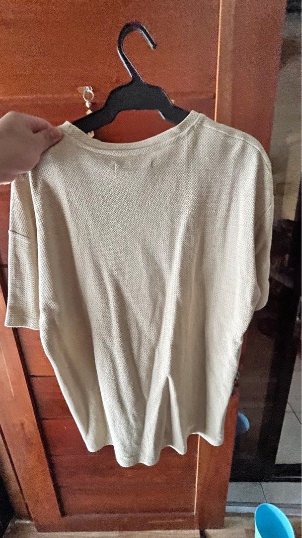 Regatta Beige T-shirt for Men (Category: Tshirts & Polo Shirts ) located in San Pedro. Submitted by deegeez (Listing ID 1402876178, Image 3). Description: Regatta Regular Fit shirt for Men - good condition - size Large - beige color MOP: BPI and Seabank .