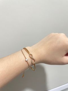 (Category: ) located in . Submitted by shoppers_style (Listing ID 1402980842, Image 1). Description: .
