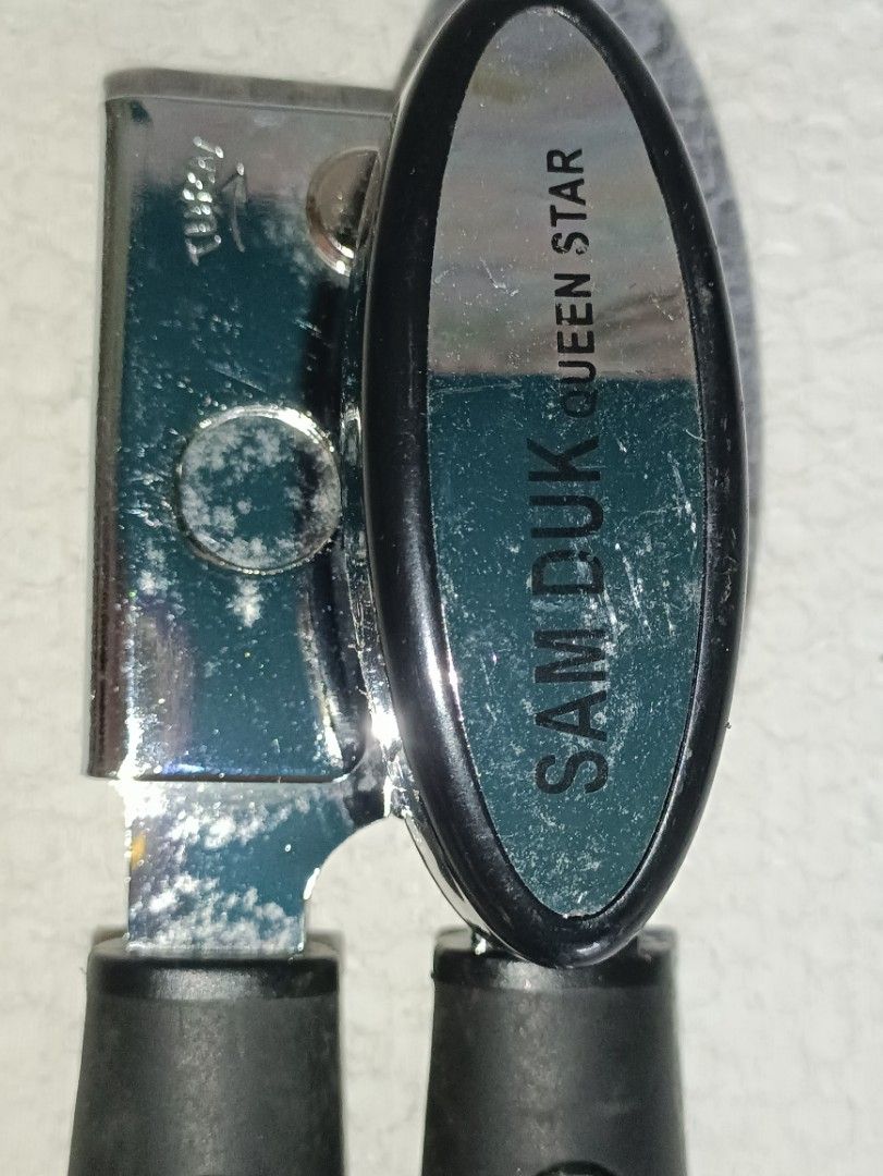 Sam Duk Can Opener (k3) (Category: Other Kitchenware & Tableware) located in San Pedro. Submitted by elevens_online_thrift_shop (Listing ID 1402918306, Image 2). Description: brand new.