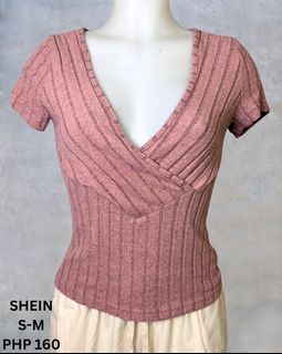 (Category: ) located in . Submitted by lucecloset (Listing ID 1403029937, Image 1). Description: .
