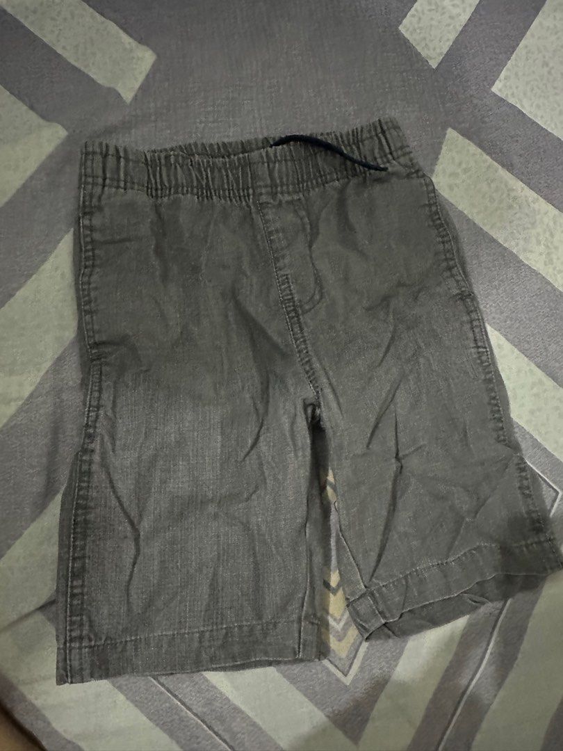 short and pants for kids (Category: Babies & Kids Fashion) located in Makati City. Submitted by riks019 (Listing ID 1402934761, Image 2). Description: shorts for 50 pants for 100.