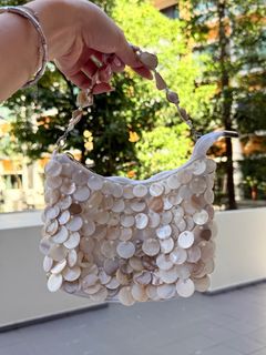 (Category: ) located in . Submitted by showerinclothes (Listing ID 1402933942, Image 1). Description: .