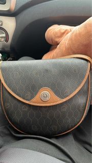 (Category: ) located in . Submitted by preloversph (Listing ID 1402973857, Image 1). Description: .