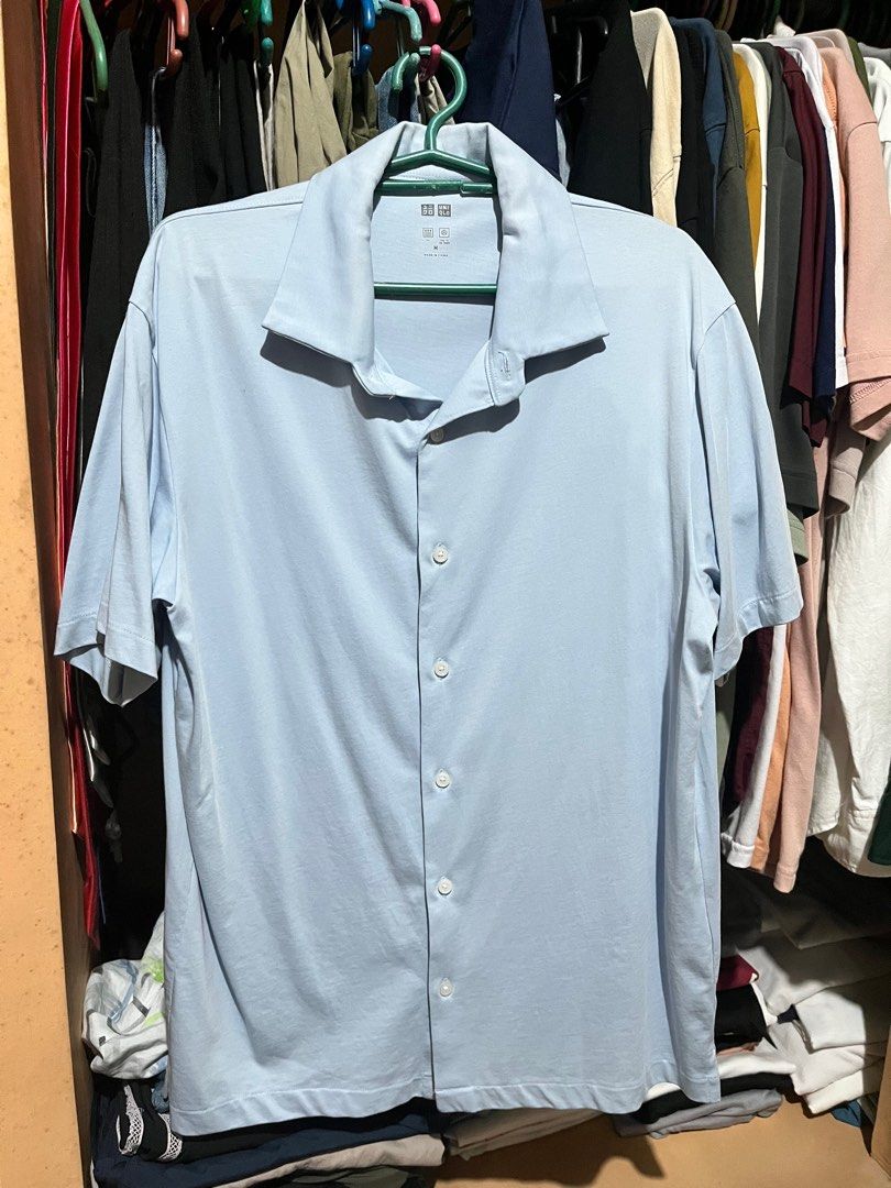 Uniqlo Airism Button-Down Shirt (Category: Tshirts & Polo Shirts ) located in Pasig City. Submitted by yuri0021 (Listing ID 1402877357, Image 2). Description: Location: Pasig Delivery: Lalamove Payment: Gcash Uniqlo Airism Button-Down Shirt. Size M. Light blue. Breathable Airism material..