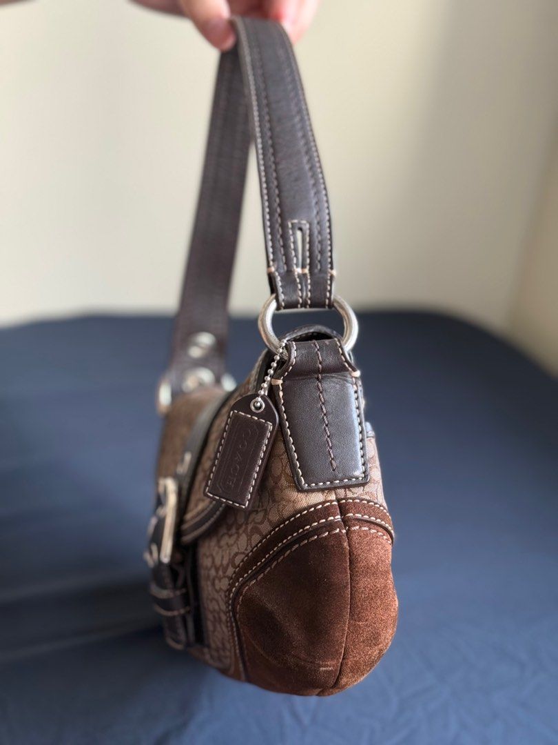 Vintage Coach Soho Jacquard Mini (Category: Luxury Bags & Wallets) located in Makati City. Submitted by ribsclutter (Listing ID 1402942289, Image 2). Description: Vintage Coach Soho Jacquard Mini Condition: 10/10 | RANK SA No issue Mine: ₱8000 📍Makati City MOP: Gcash / BPI / UnionBank MOD: J&T / Lalamove / Same day delivery.
