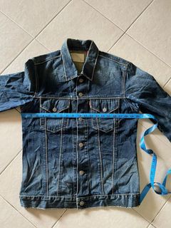 (Category: ) located in . Submitted by chek93_store (Listing ID 1402952468, Image 1). Description: .