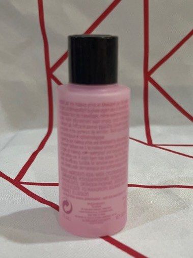 YSL Top Secrets Expert makeup remover gentle biphase 30ml (Category: Makeup) located in Manila. Submitted by marylouche42170 (Listing ID 1402857957, Image 2). Description: .