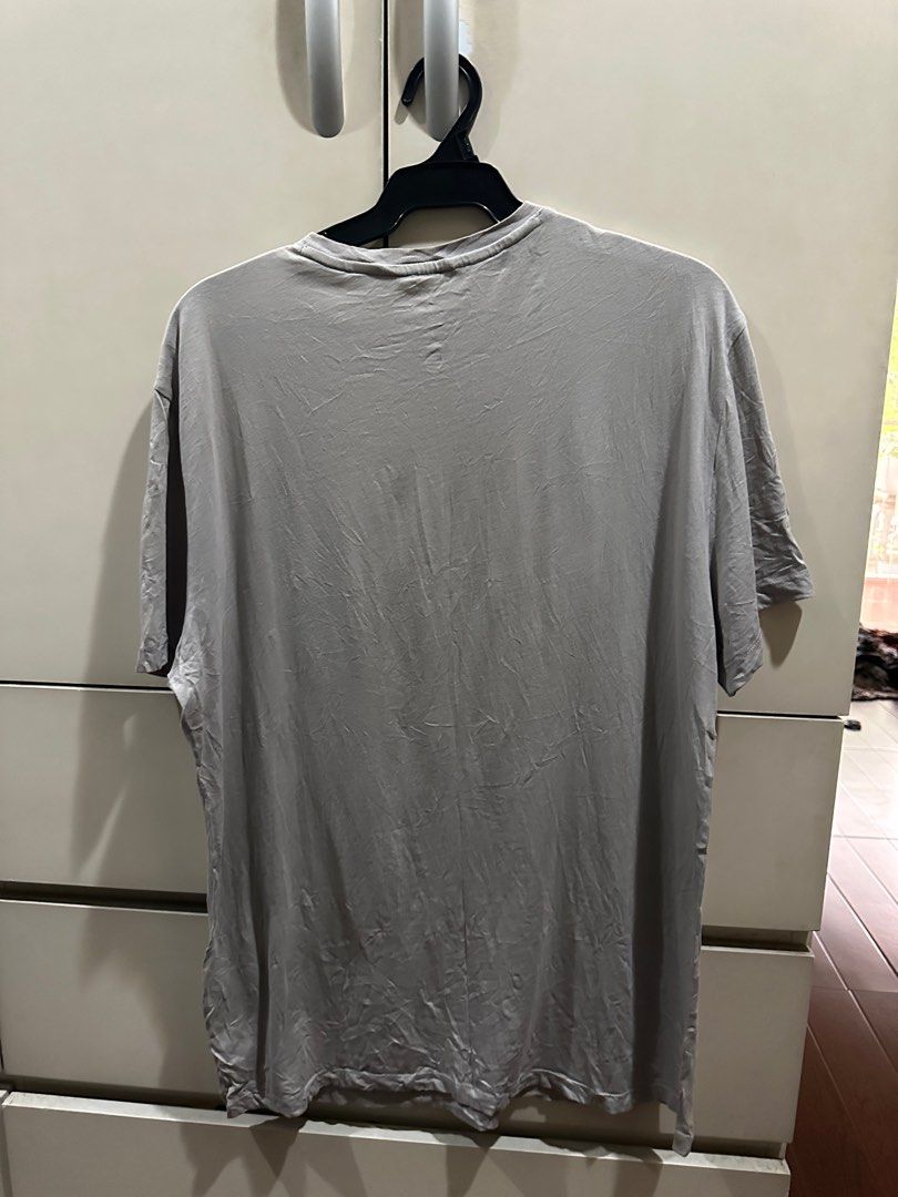 Armani Exchange AX T-shirt - Gray - Large (Category: Tshirts & Polo Shirts ) located in Quezon City. Submitted by jannaht (Listing ID 1403064280, Image 2). Description: PM if interested Open to negotiations .