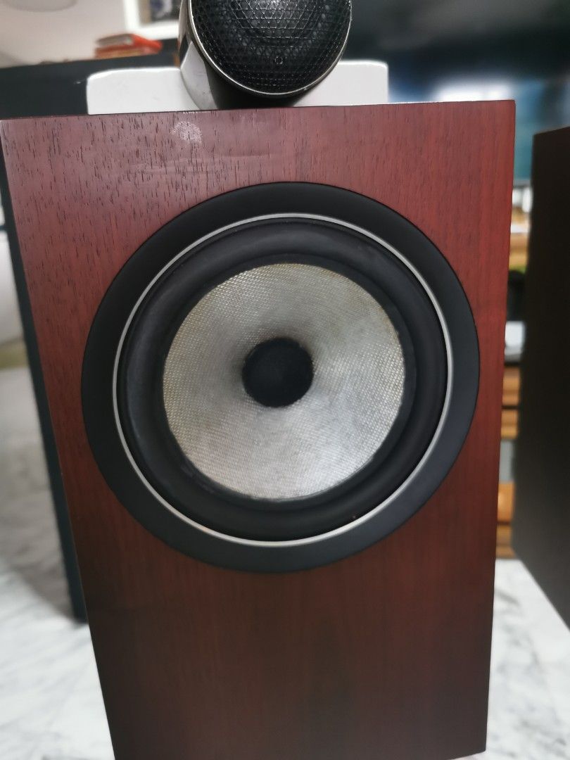 B & W 705 Speaker S2441655538128015366