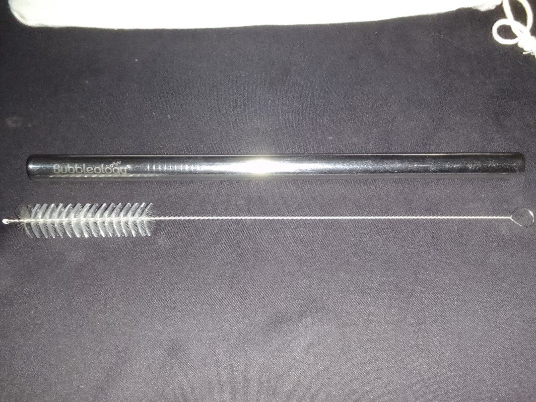 Bubbleology Stainless Steel Straw Set (Category: Other Kitchenware & Tableware) located in Baguio. Submitted by eskimoprime (Listing ID 1403116514, Image 3). Description: Notes: - Brand New - Complete with canvas bag and cleaner - High quality - Purchased in Qatar - Feel free to pm for more pics.