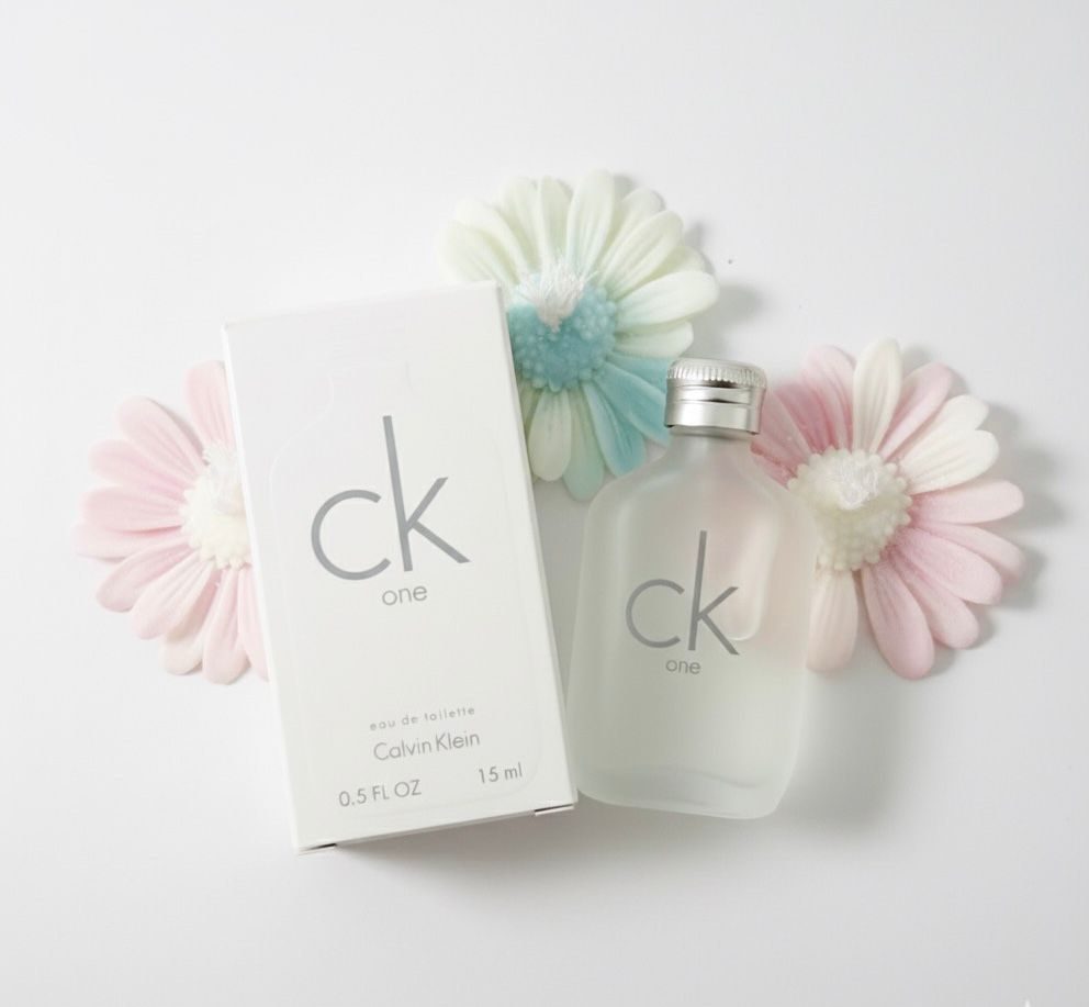 Calvin Klein CK One Eau de Toilette (15ml) (Category: Fragrance & Deodorants) located in Makati City. Submitted by glb07 (Listing ID 1400140321, Image 1). Description: - Calvin Klein CK One Eau de Toilette - 15ml bottle (0.5 FL OZ) - Includes original box - Frosted glass bottle with silver cap - Unisex fragrance - Popular and well-loved scent.