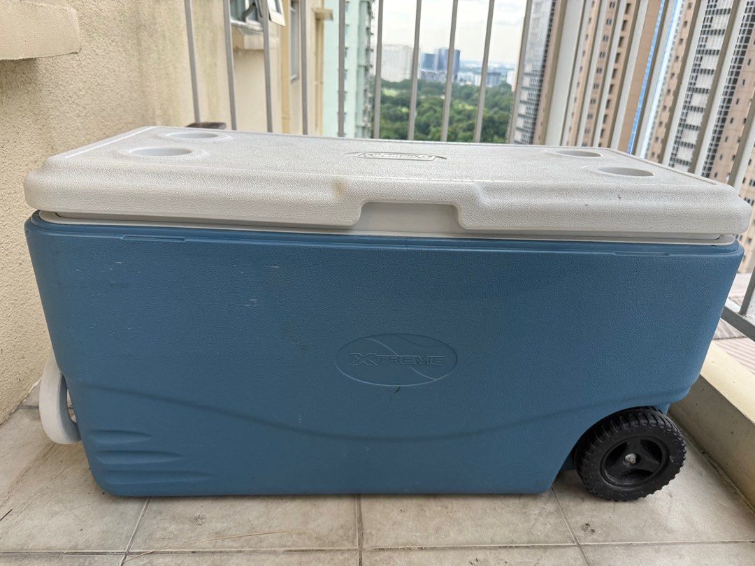Coleman Xtreme 100 qt cooler (Category: Cookware & Accessories) located in Manila. Submitted by tfamm (Listing ID 1403108942, Image 1). Description: Pretty much no defects or flaws. Just needs a little cleaning and it’s good as new. .