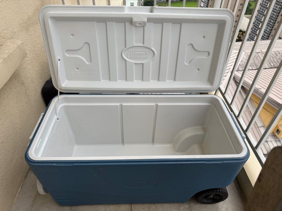 Coleman Xtreme 100 qt cooler (Category: Cookware & Accessories) located in Manila. Submitted by tfamm (Listing ID 1403108942, Image 2). Description: Pretty much no defects or flaws. Just needs a little cleaning and it’s good as new. .