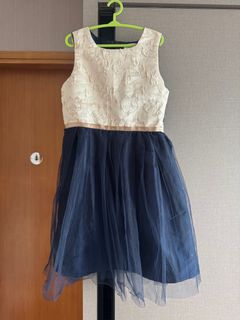 (Category: ) located in . Submitted by chezmamaison (Listing ID 1403127059, Image 1). Description: .