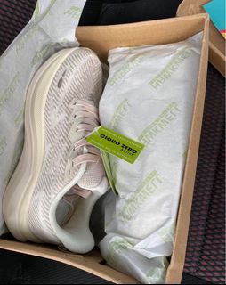 (Category: ) located in . Submitted by cacazpreloved (Listing ID 1403099743, Image 1). Description: .
