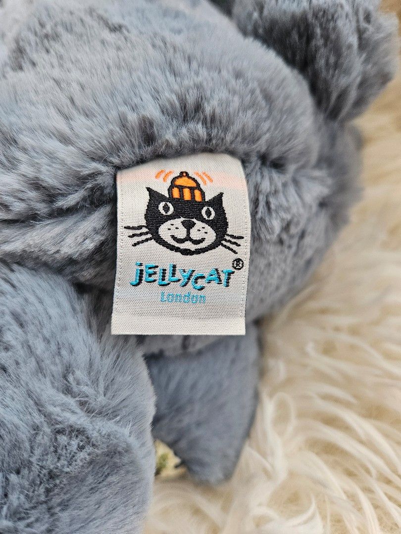 Jellycat Medium Blossom Dusky Blue Bunny (Category: Plushies & Soft Toys) located in Taguig. Submitted by wonderworksbyjanele (Listing ID 1403222480, Image 2). Description: .