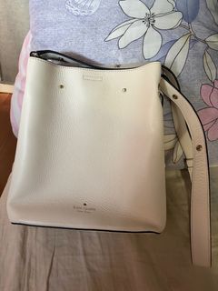 （分類：）位於 。 由 Jennifaster94 提交（商品編號 1403130496，圖片 1）。簡介： 。