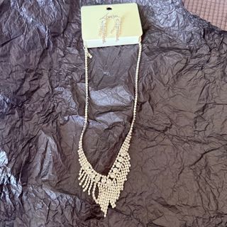 (Category: ) located in . Submitted by simplyprecious123 (Listing ID 1403087456, Image 1). Description: .
