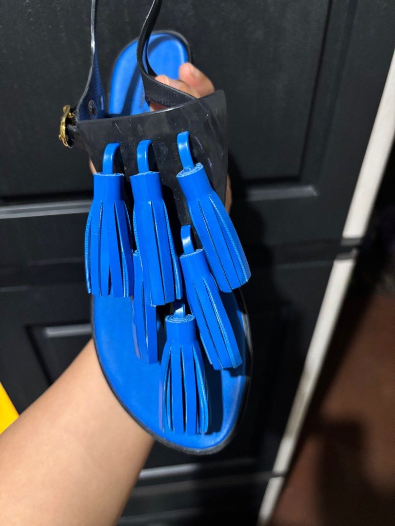 Melissa - Salinas Tassel Sandals (Category: Flats & Sandals) located in Quezon City. Submitted by declutterforever (Listing ID 1403165177, Image 2). Description: Vibrant blue with tassel Melissa Salinas sandals. Still with bubblegum scent! Lightly used condition. Size US 6. .