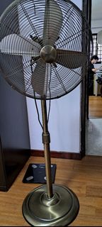 (Category: ) located in . Submitted by slhblue (Listing ID 1403144041, Image 1). Description: .