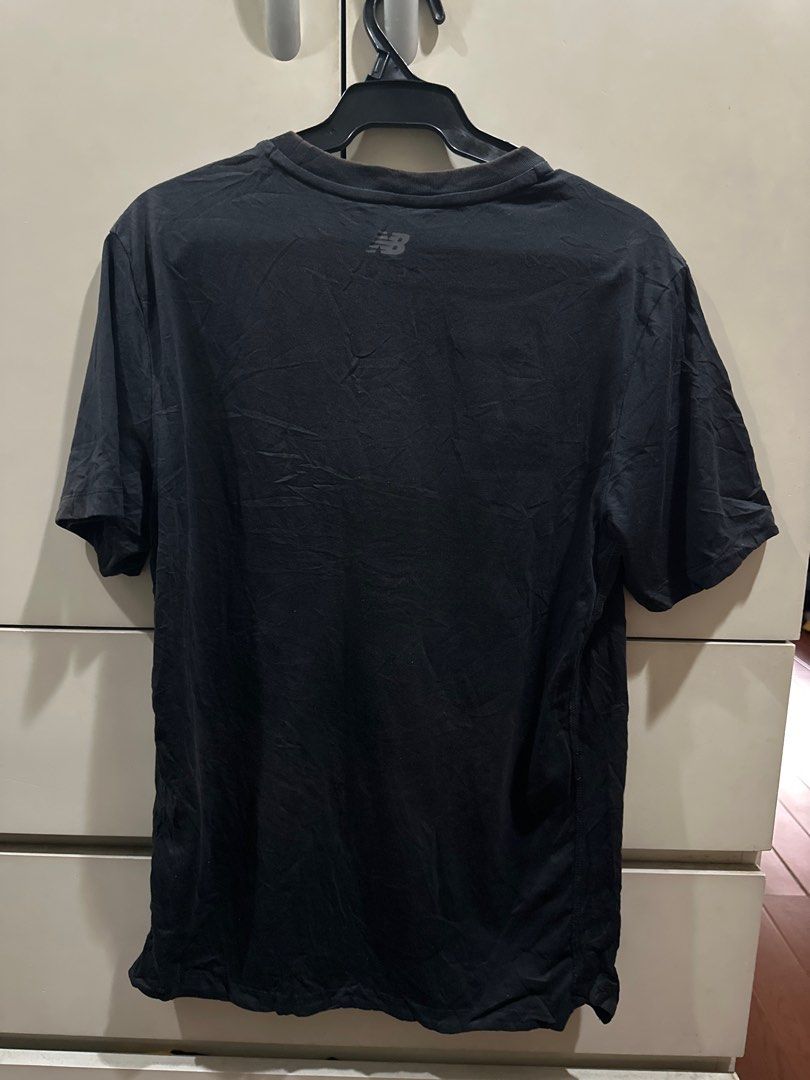 New Balance Black T-shirt (Category: Tshirts & Polo Shirts ) located in Quezon City. Submitted by jannaht (Listing ID 1403059210, Image 3). Description: If you’re looking for a home shirt or a change in outfit after a physical activity slight discoloration and stain.