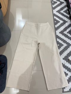 (Kategori: ) berada di . Dikirim oleh awkarooo (ID iklan 1403146485, Gambar 1). Deskripsi: .