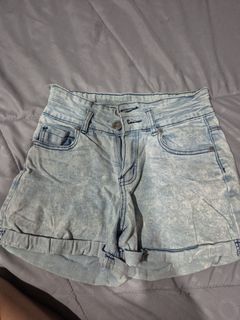 (Category: ) located in . Submitted by carrie_si (Listing ID 1403204525, Image 1). Description: .