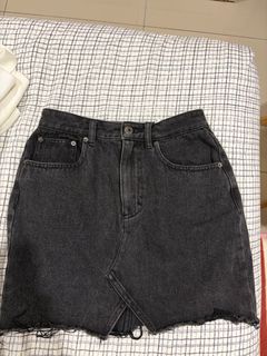 (Category: ) located in . Submitted by new_used_clothes (Listing ID 1403058416, Image 1). Description: .